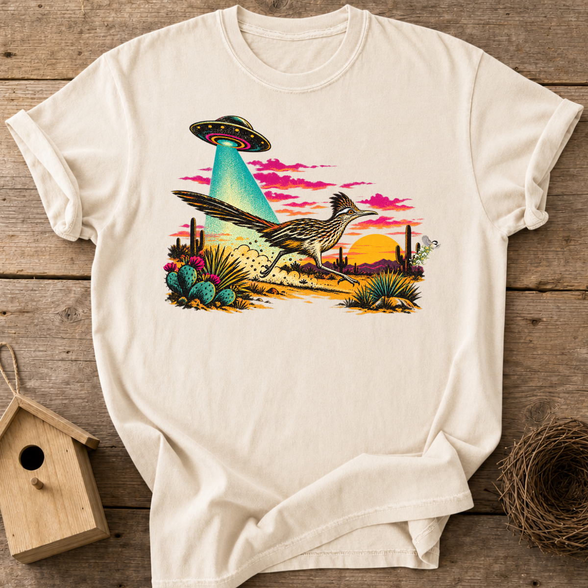 Roadrunner UFO Encounter T-Shirt